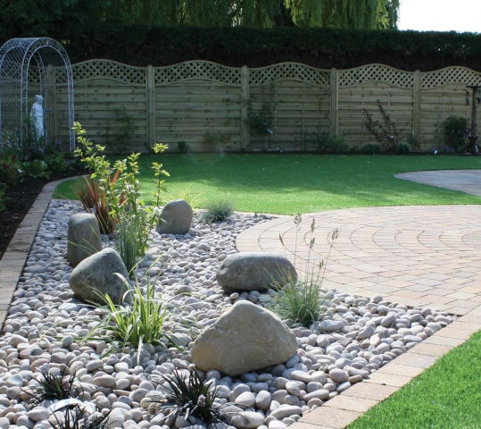 Choosing a garden improvement company